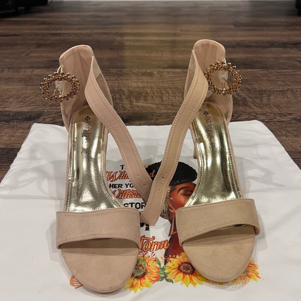 Elegant Beige Heeled Sandals